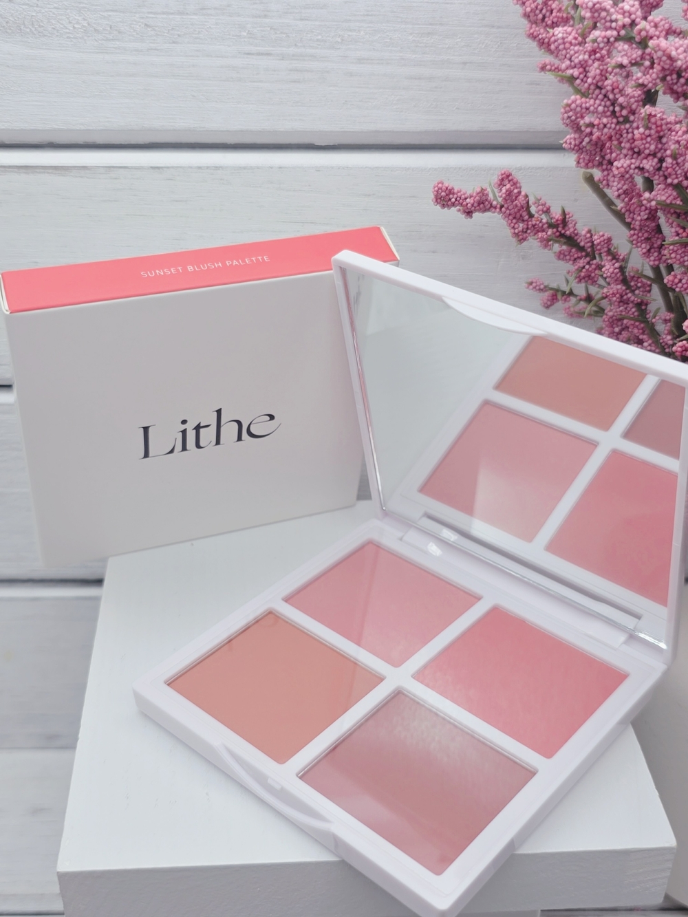 Lithe Sunset Blush Palette - Picture 3 of 8